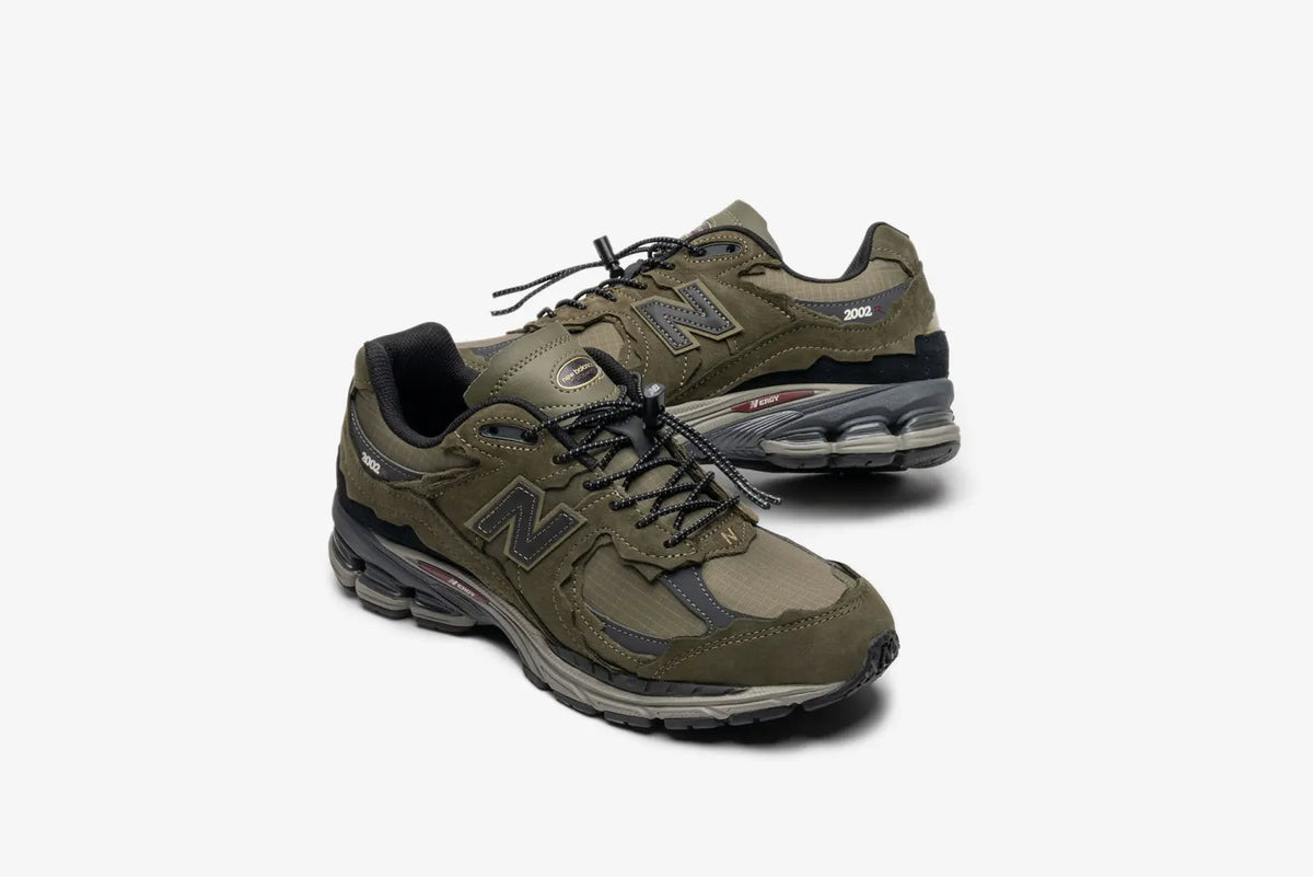 New Balance 2002 sneakers