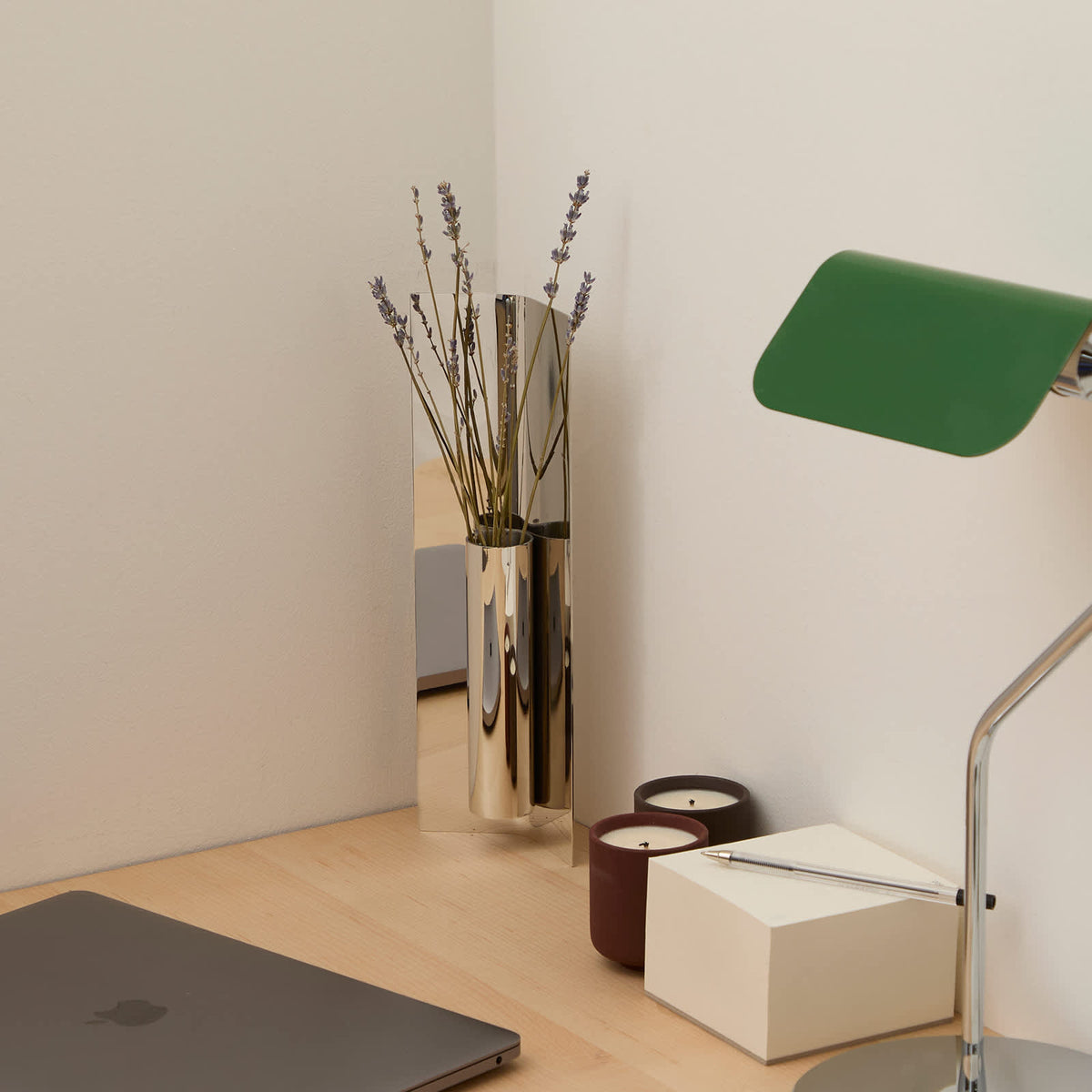 ferm LIVING Eddy Wall Vase