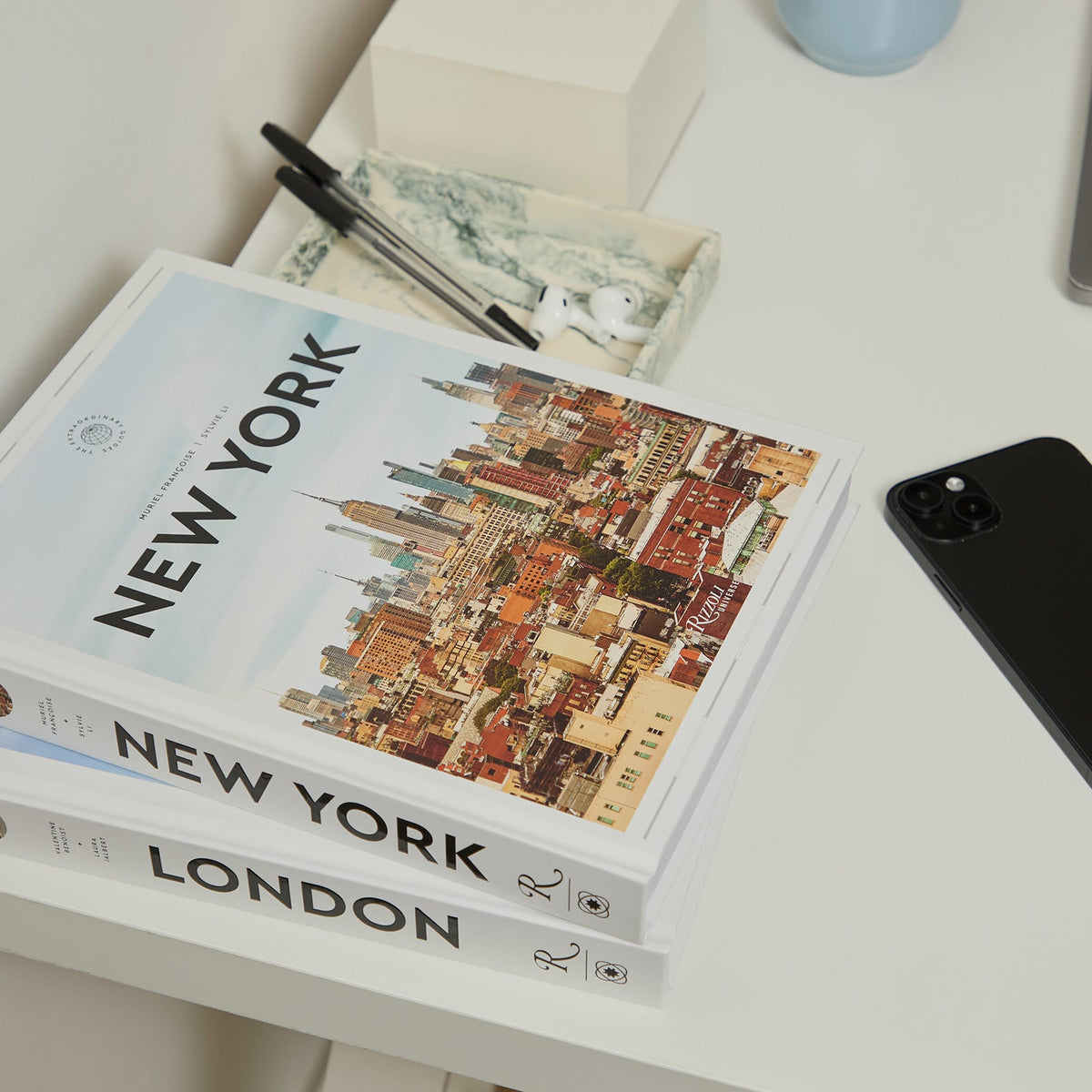 The Extraordinary Guide: New York
