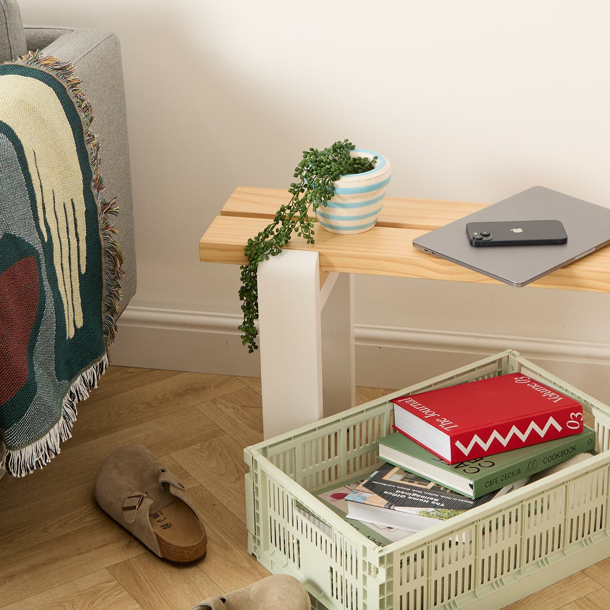 Home Studyo Louis Planter - Small