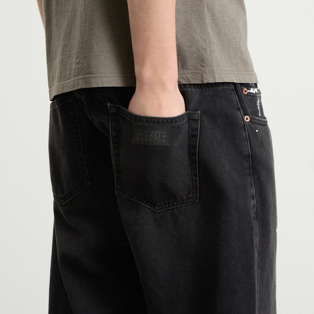 MM6 Maison Margiela Relaxed Straight Leg Elasticated Jeans
