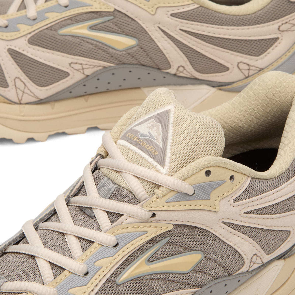 Brooks Cascadia 1 Sneaker
