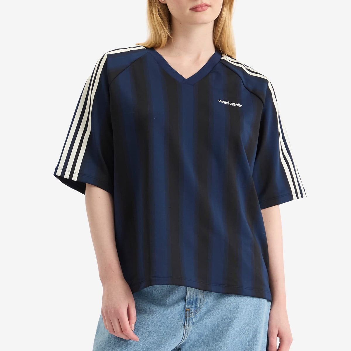 adidas Loose Linear T-Shirt