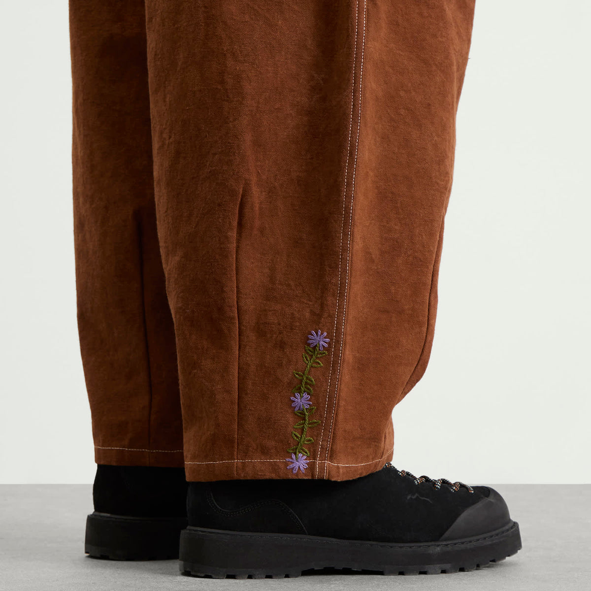 Story mfg. Canvas Brown Wonky-Wear Lush Pants