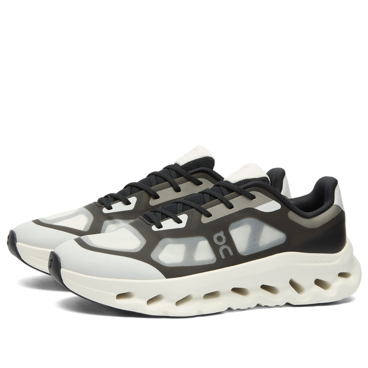ON Cloudtilt Remix Sneaker