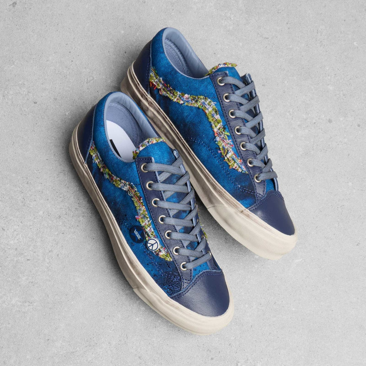 Vans LX Old Skool 36 Souvenir Sneaker