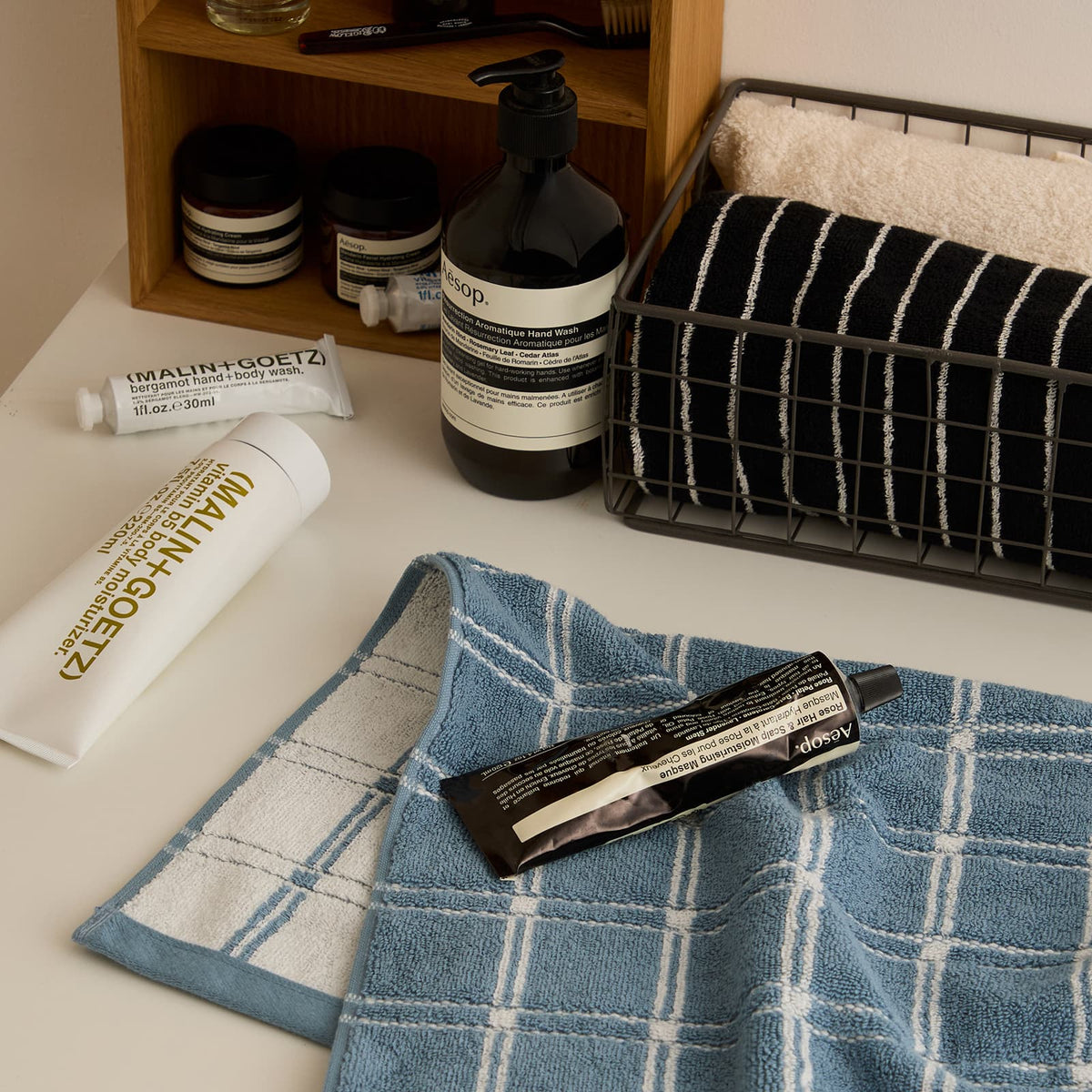 Baina Ness Hand Towel