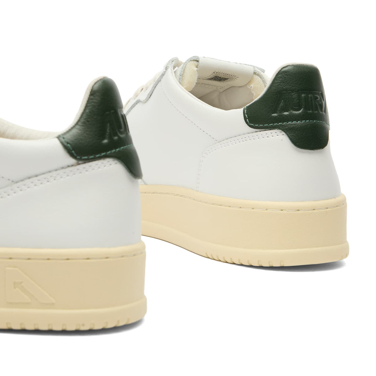 Autry 01 Low Leather Sneaker
