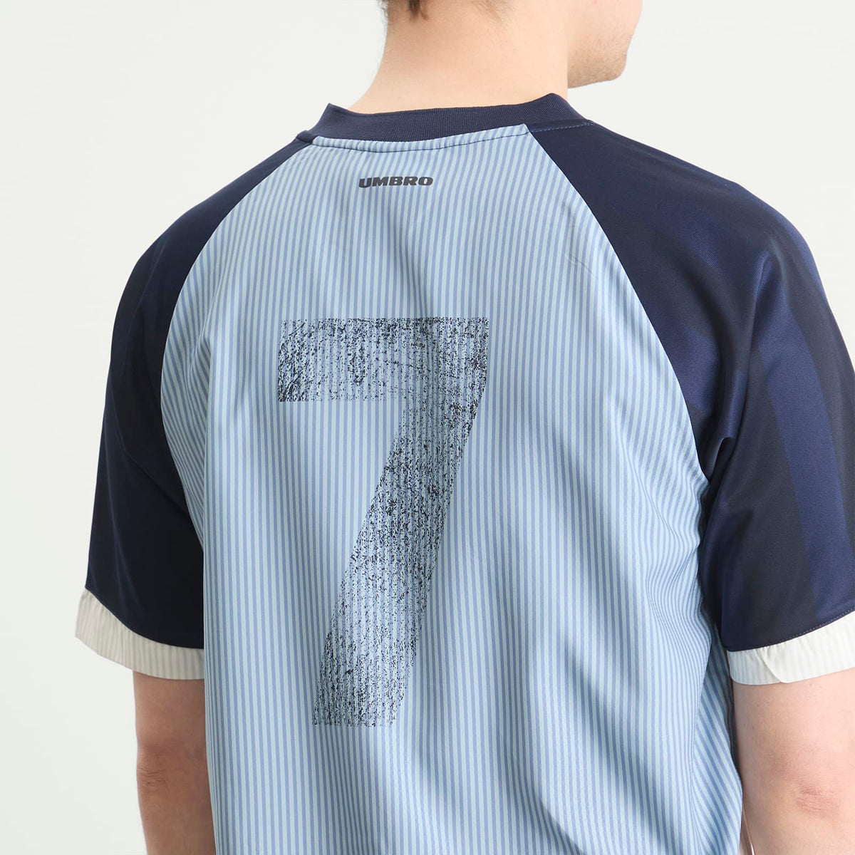 Umbro Panelled Raglan Shirt