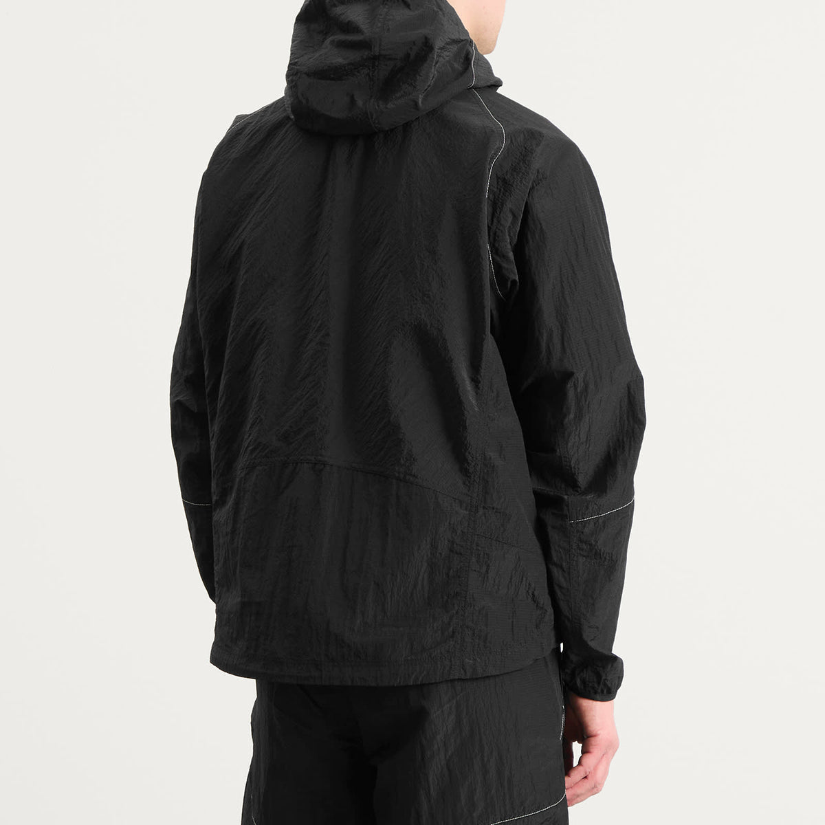 and wander x ROA Ripstop Wind Jacket