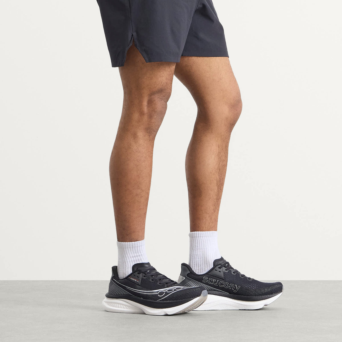 Saucony Endorphin Azura Sneaker