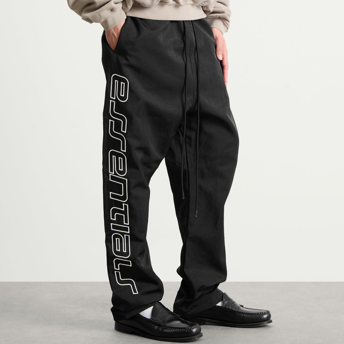 Fear of God ESSENTIALS Active Trace Relaxed Drawstring Pants