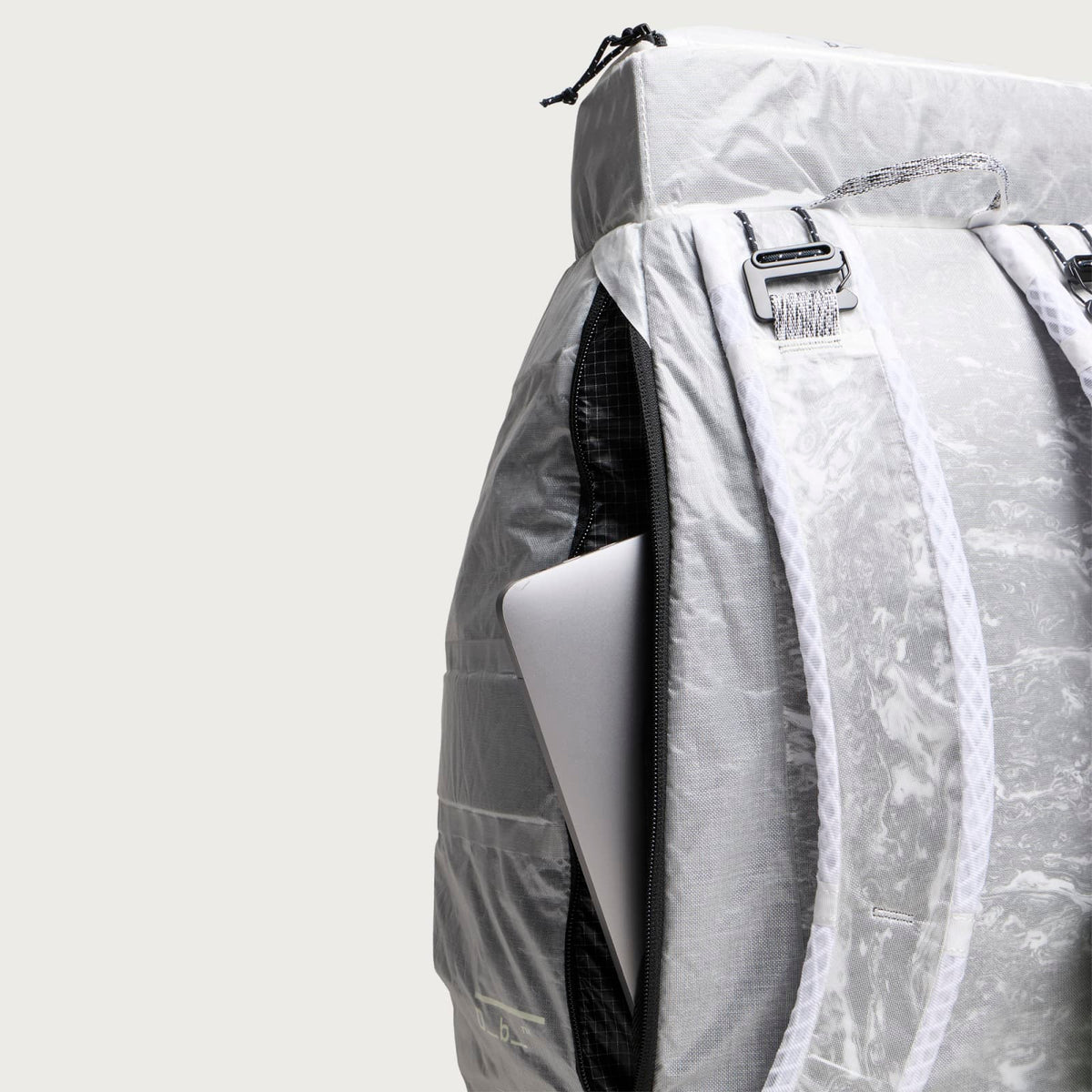 Db Journey Weigh Lighter Hugger Backpack 30L