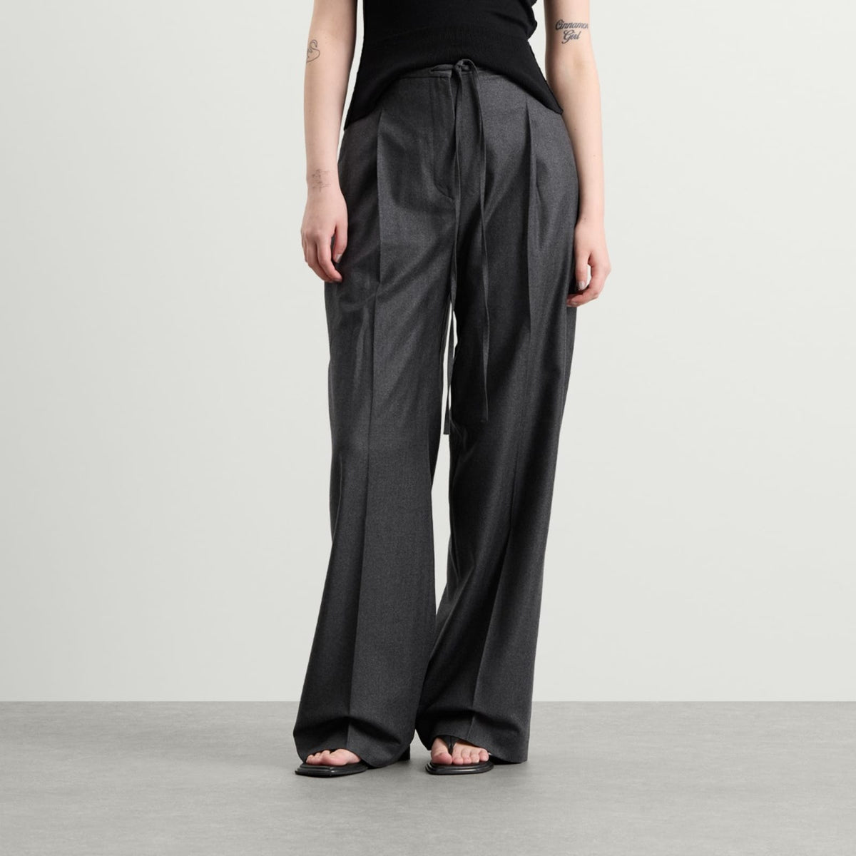Róhe Relaxed Soft Wool Trousers