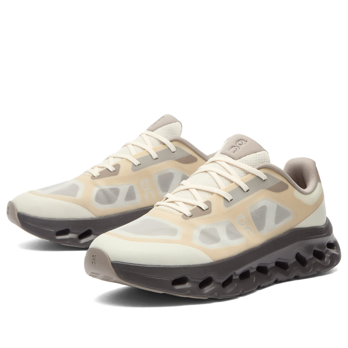 ON Cloudtilt Remix Sneaker