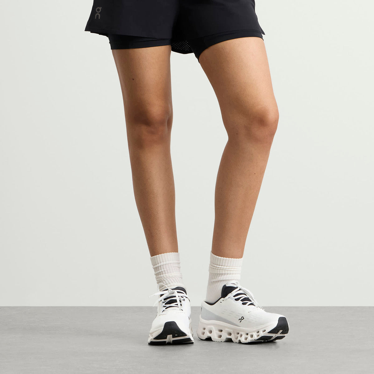 ON Cloudmonster 3 Sneaker
