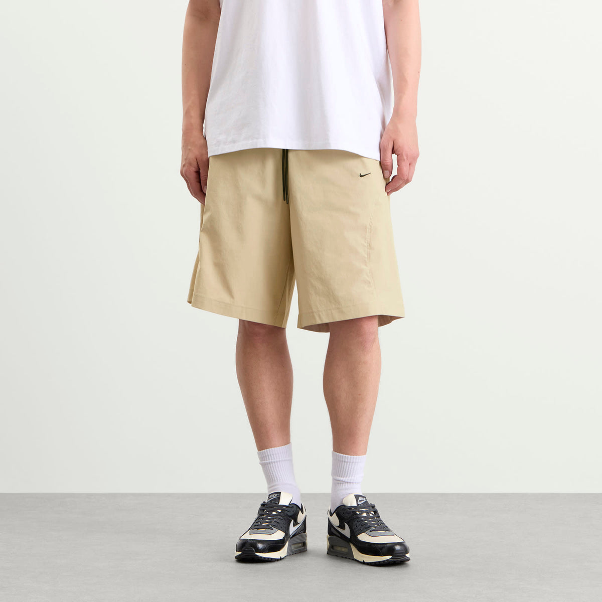 Nike Tech Helios Sun Short