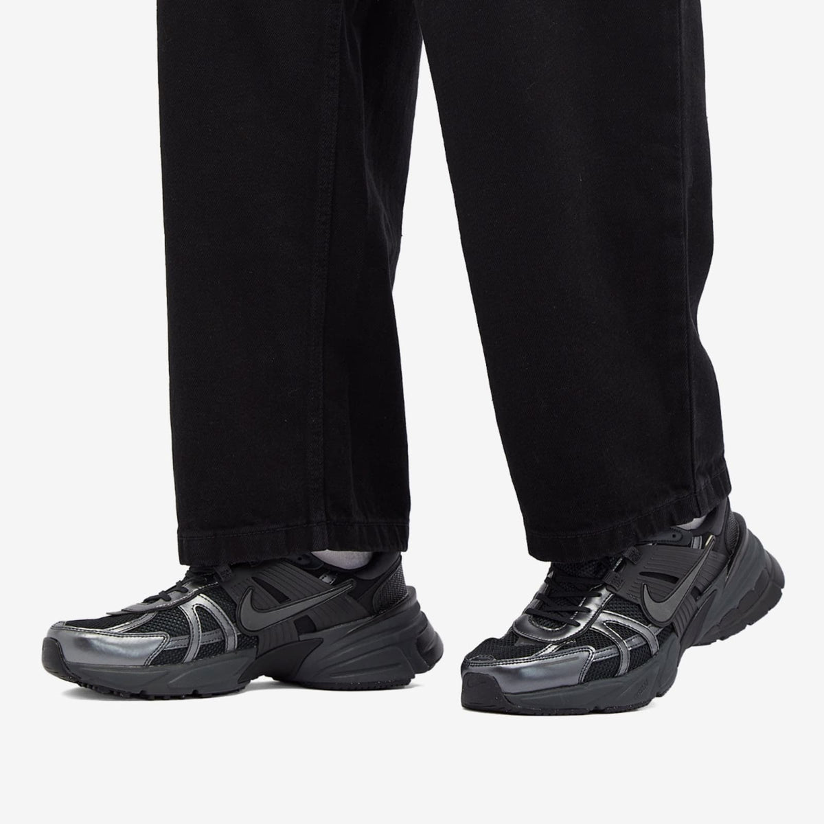 Nike V2K Run Sneaker