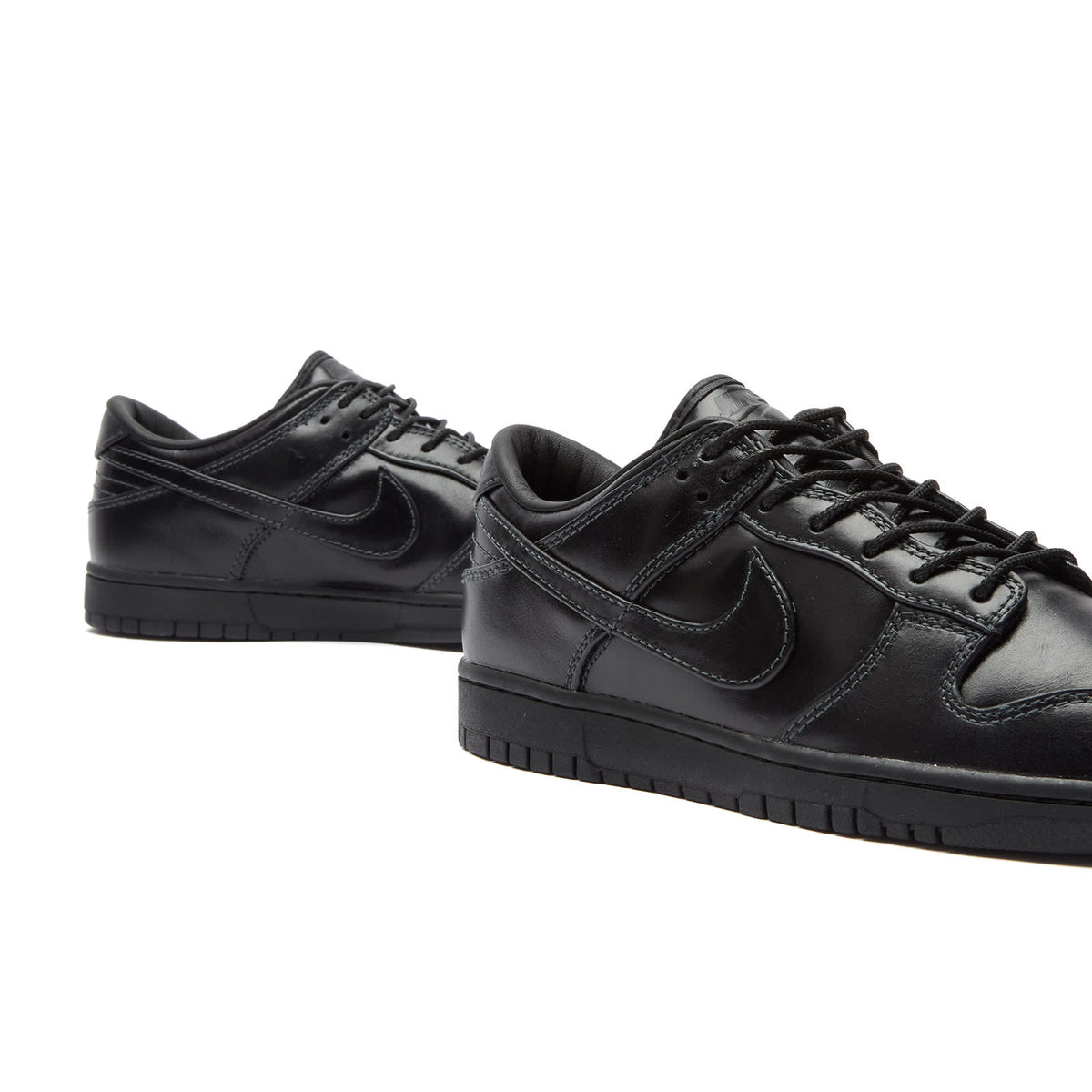 Nike Dunk Low Retro PRM QS Sneaker