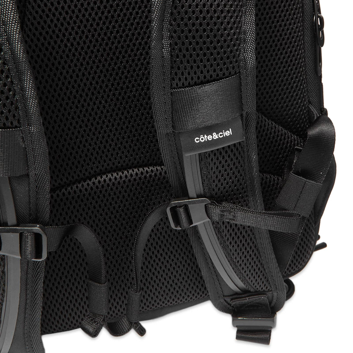 Cote&Ciel Isar Air Reflective Backpack
