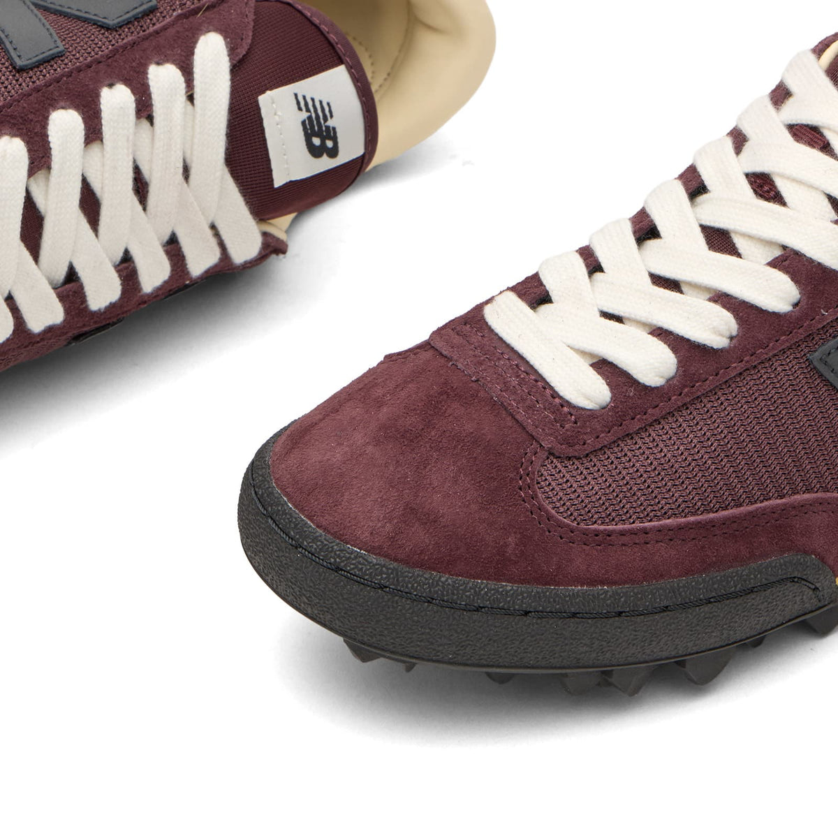 New Balance GTR Sneaker