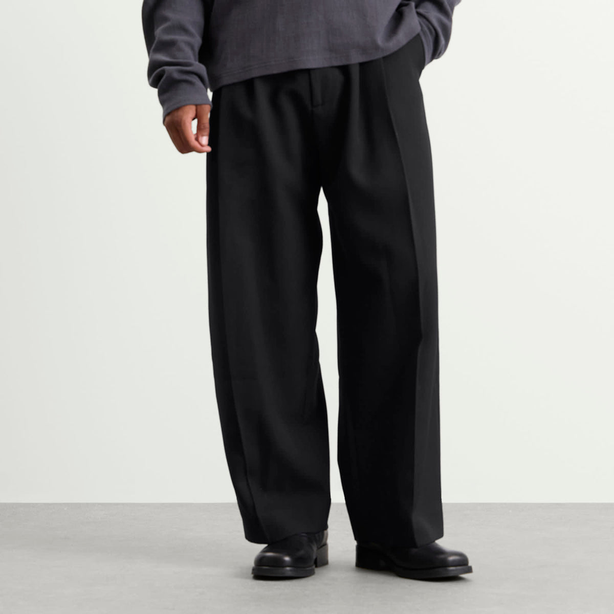 Studio Nicholson Line Tech Wool Pleated Trouser