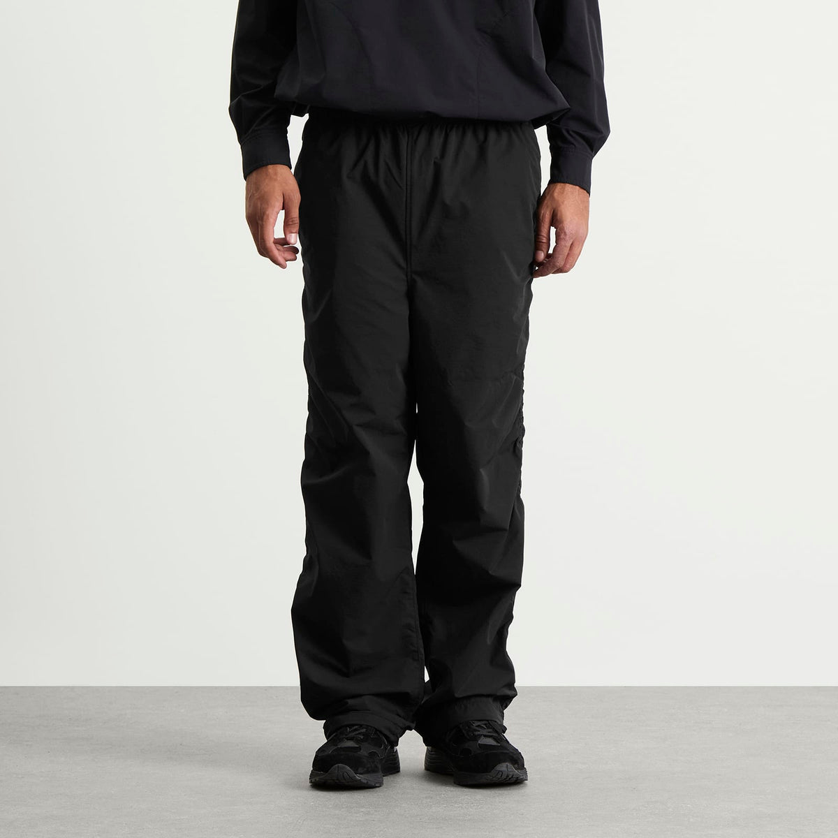 BEAMS Puckering Easy Trousers