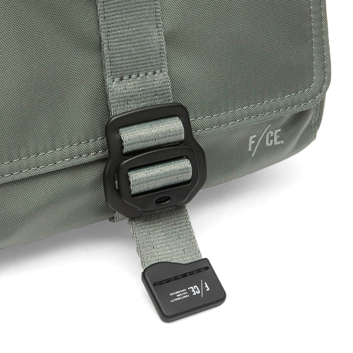 F/CE. 420 re/cor Holiday Bag