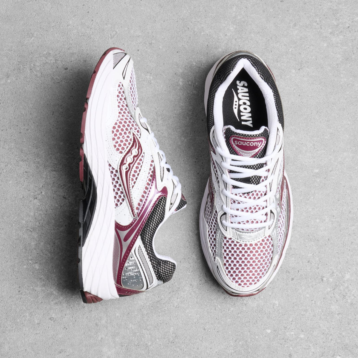 Saucony Progrid Omni 9 Sneaker
