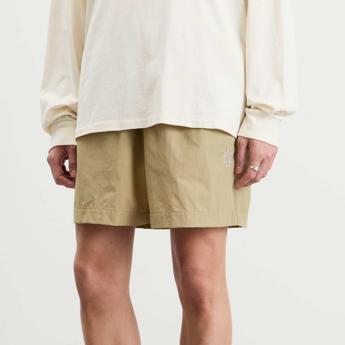 END. Flight Drawstring Short