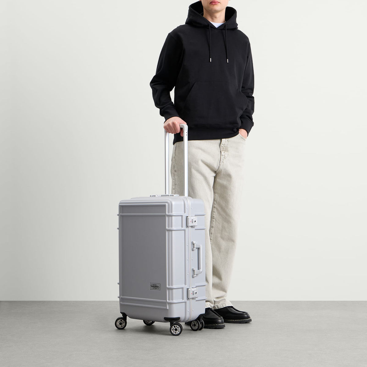 Eastpak Resist'r Luggage Case - Medium