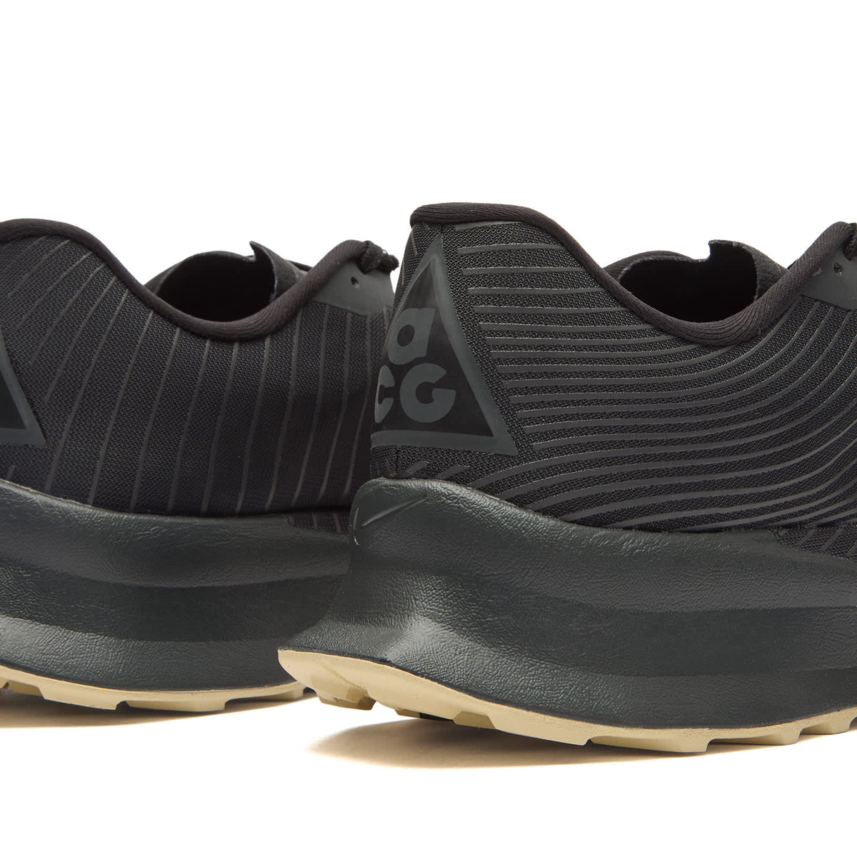 Nike ACG Ultra Fly Trail 2