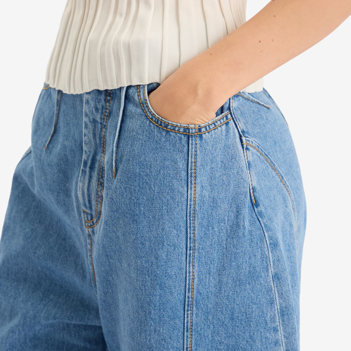 ALÉMAIS Stephi Cocoon Leg Denim Jeans