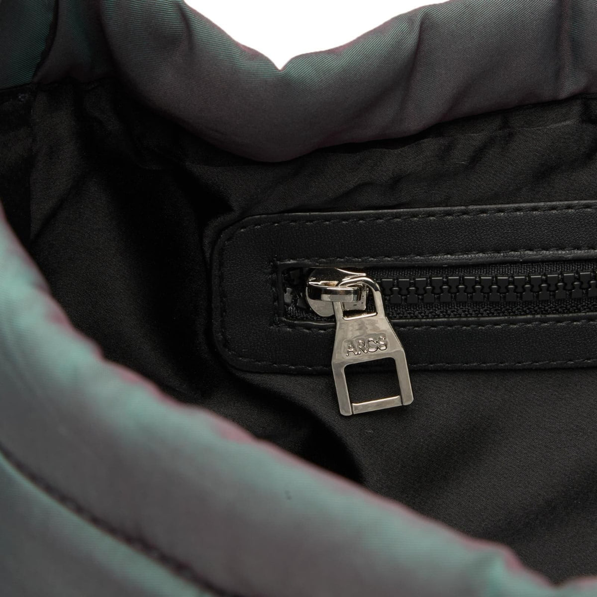 ARCS FLOW Messenger Bag