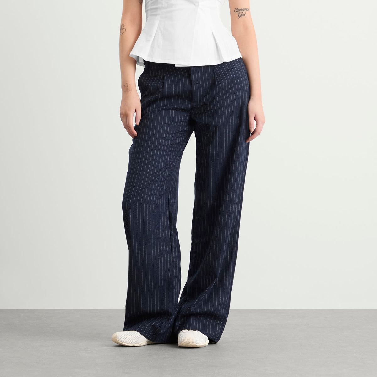 Peachy Den Lennox Trouser