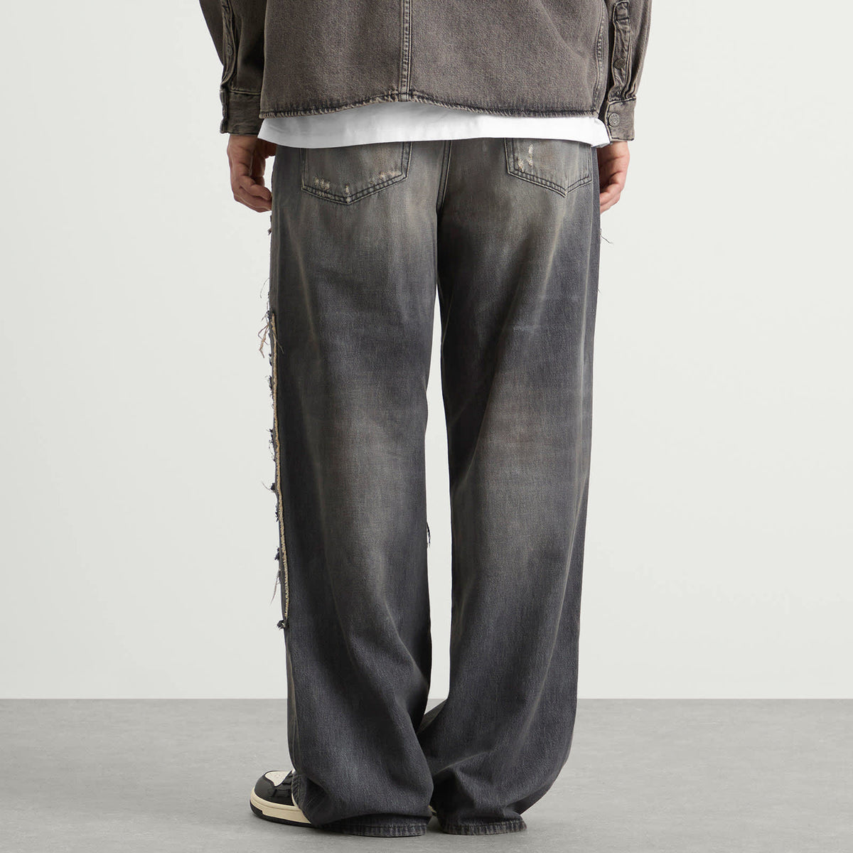 AMIRI Carpenter Repaired Baggy Jeans