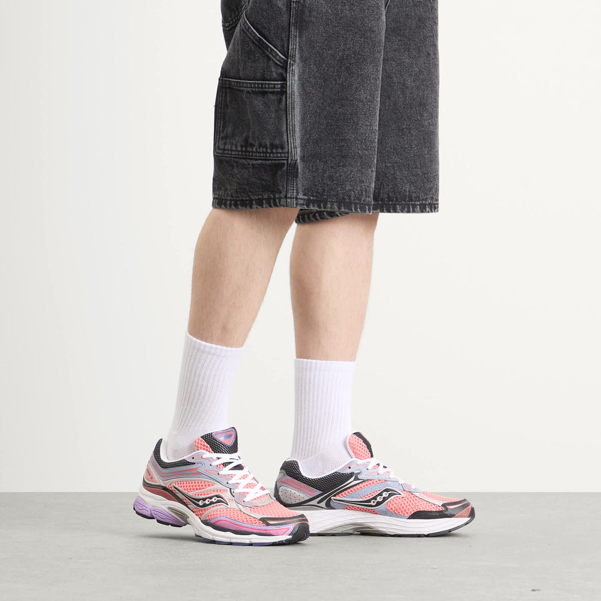 Saucony Progrid Omni 9 Sneaker