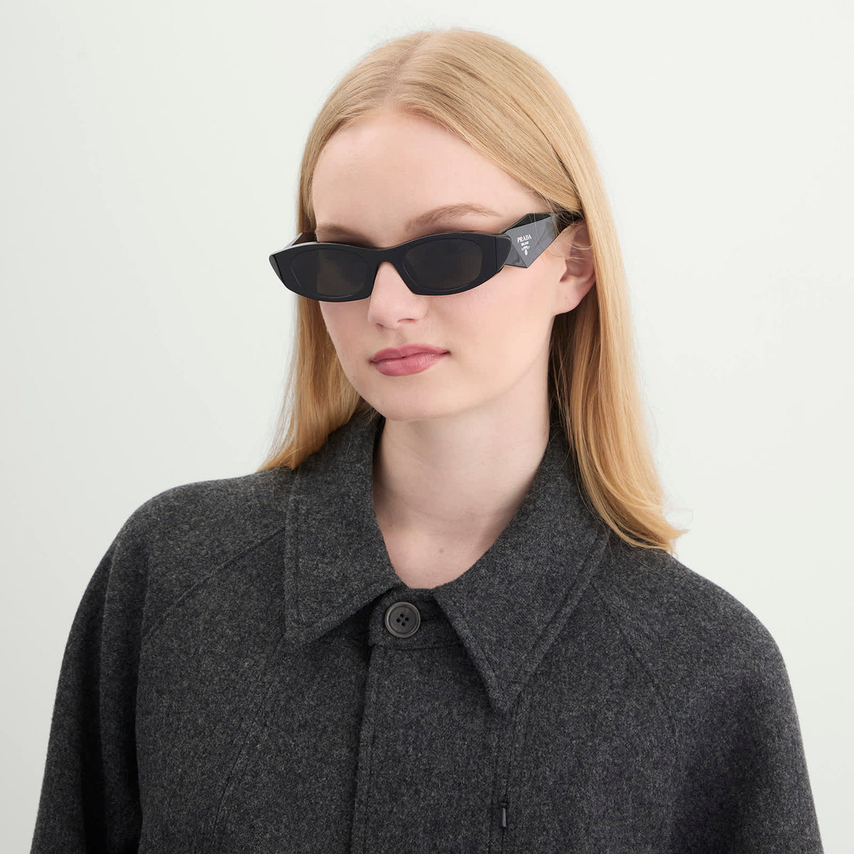 Prada Eyewear B16S Sunglasses