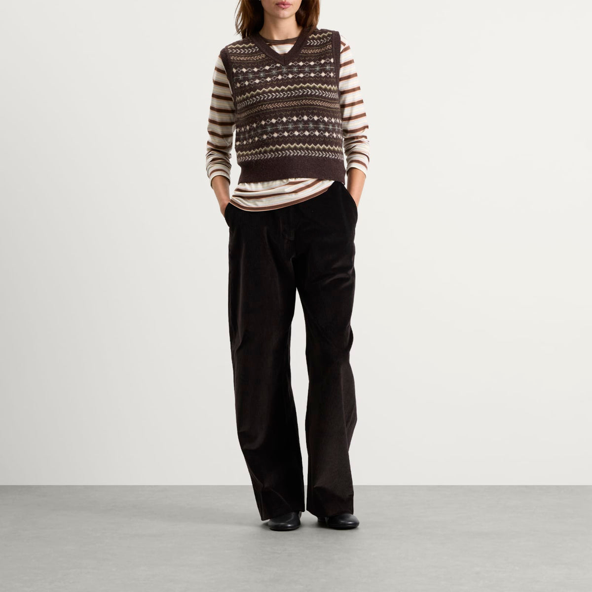 Dunst Crafted V-Neck Knit Vest