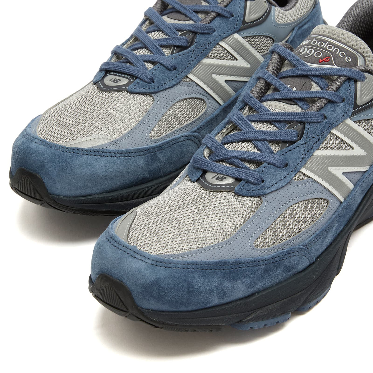 New Balance 990v6 Sneaker