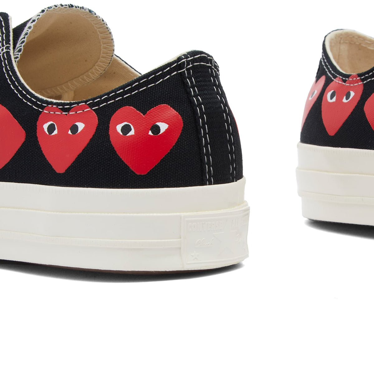 Comme des Garçons Play x Converse Multi Heart Low Sneaker