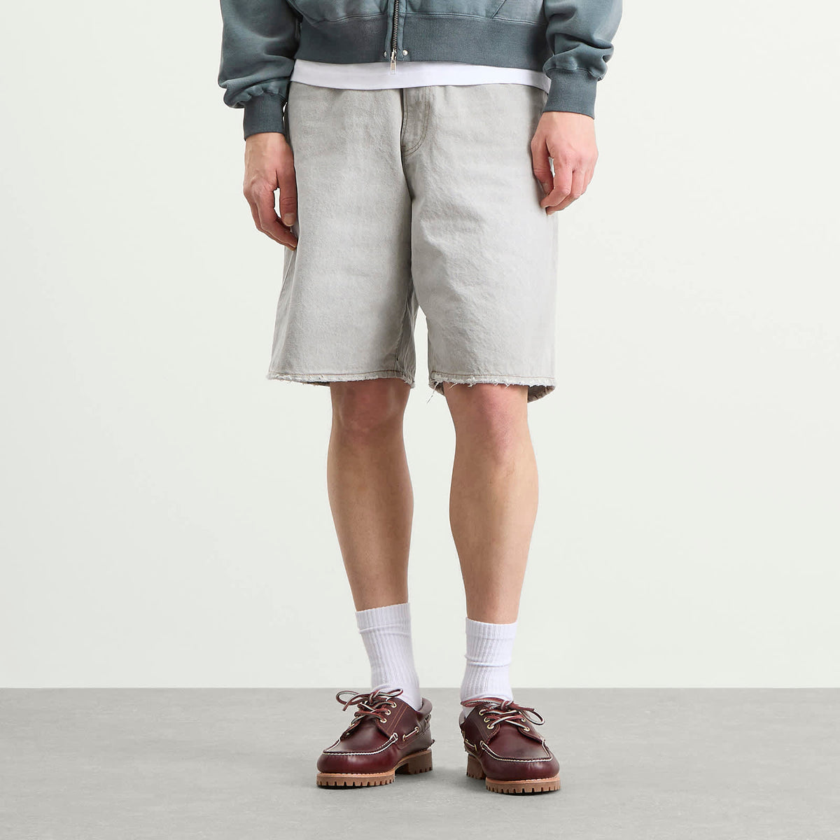 BEAMS Damage Denim Shorts