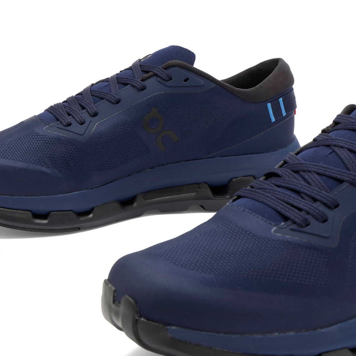 ON Cloudzone Sneaker
