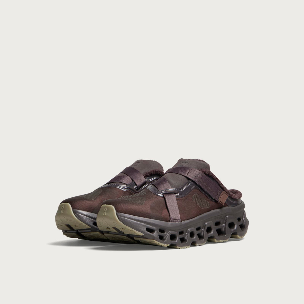 ON Cloudmonster 3 Mule  Sneaker