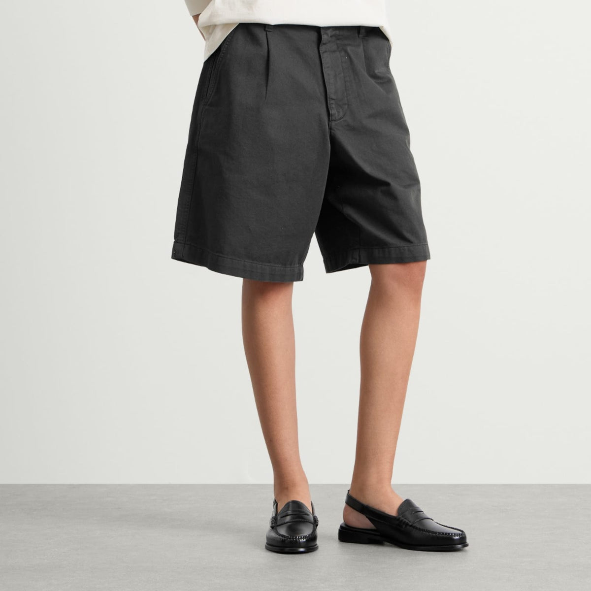 END. Resort Short