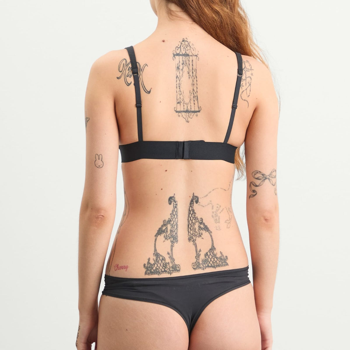 SKIMS Fits Everybody Bundle Thong 5 Pack