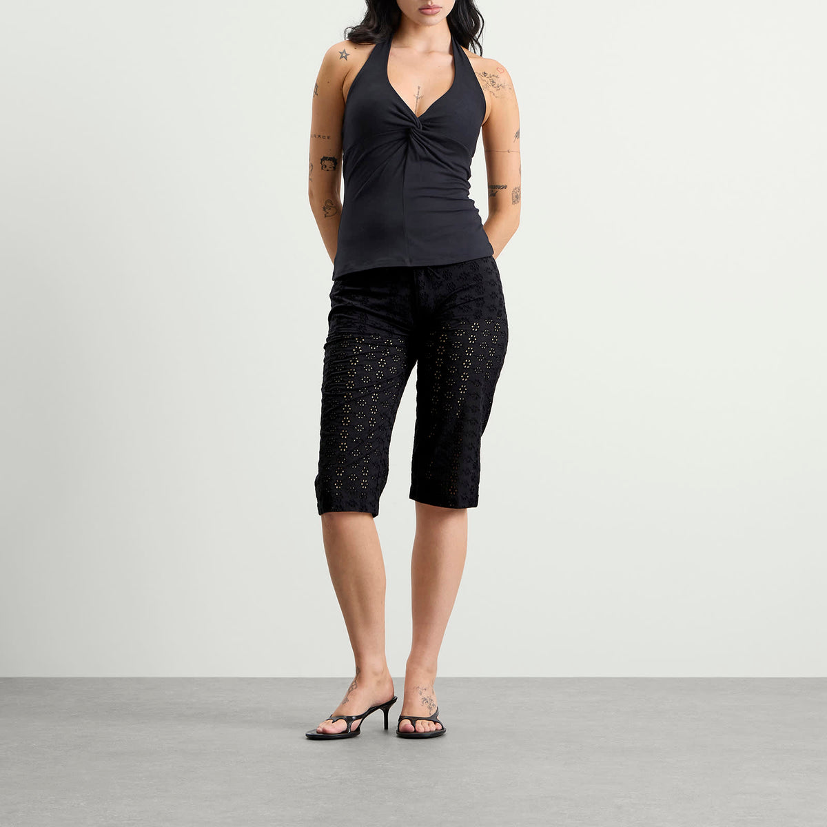 Fruity Booty Broderie Capris