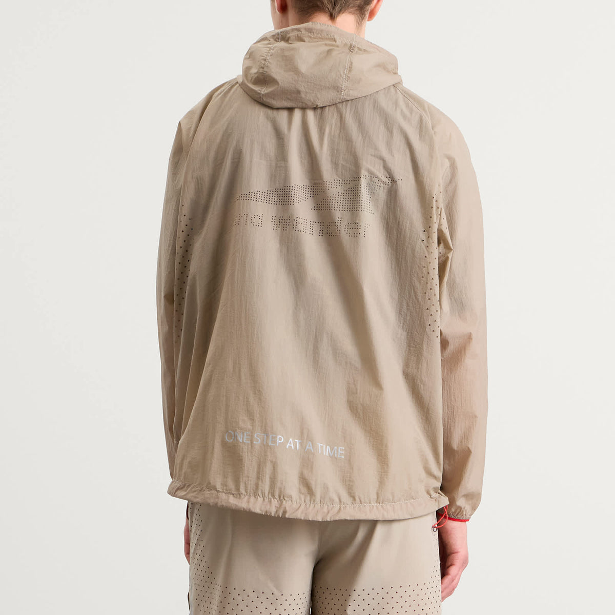 and wander x Altra Ventilation Wind Jacket