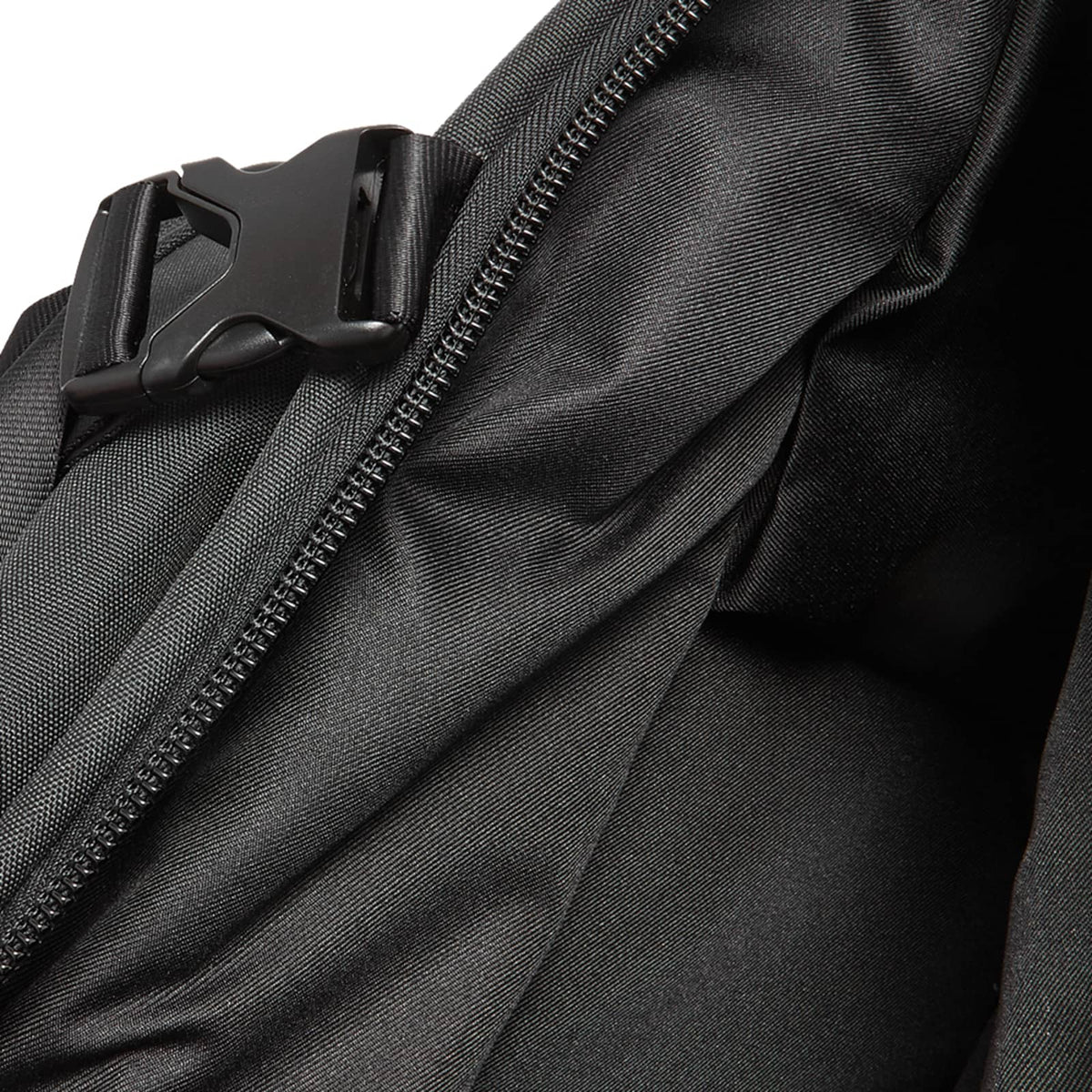 Cote&Ciel Isar Air Reflective Backpack
