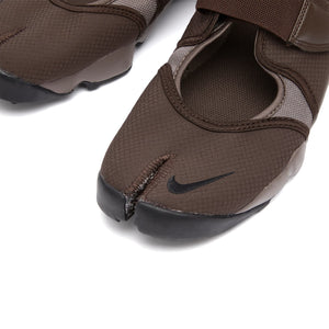 Nike W AIR RIFT OG Brown & Black – END.